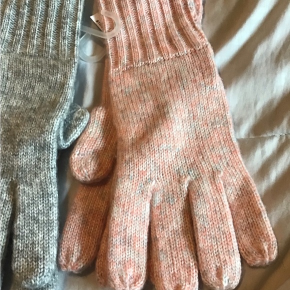 Old Navy lot of two cozy sweater knit gloves for woman NWT - Picture 6 of 9